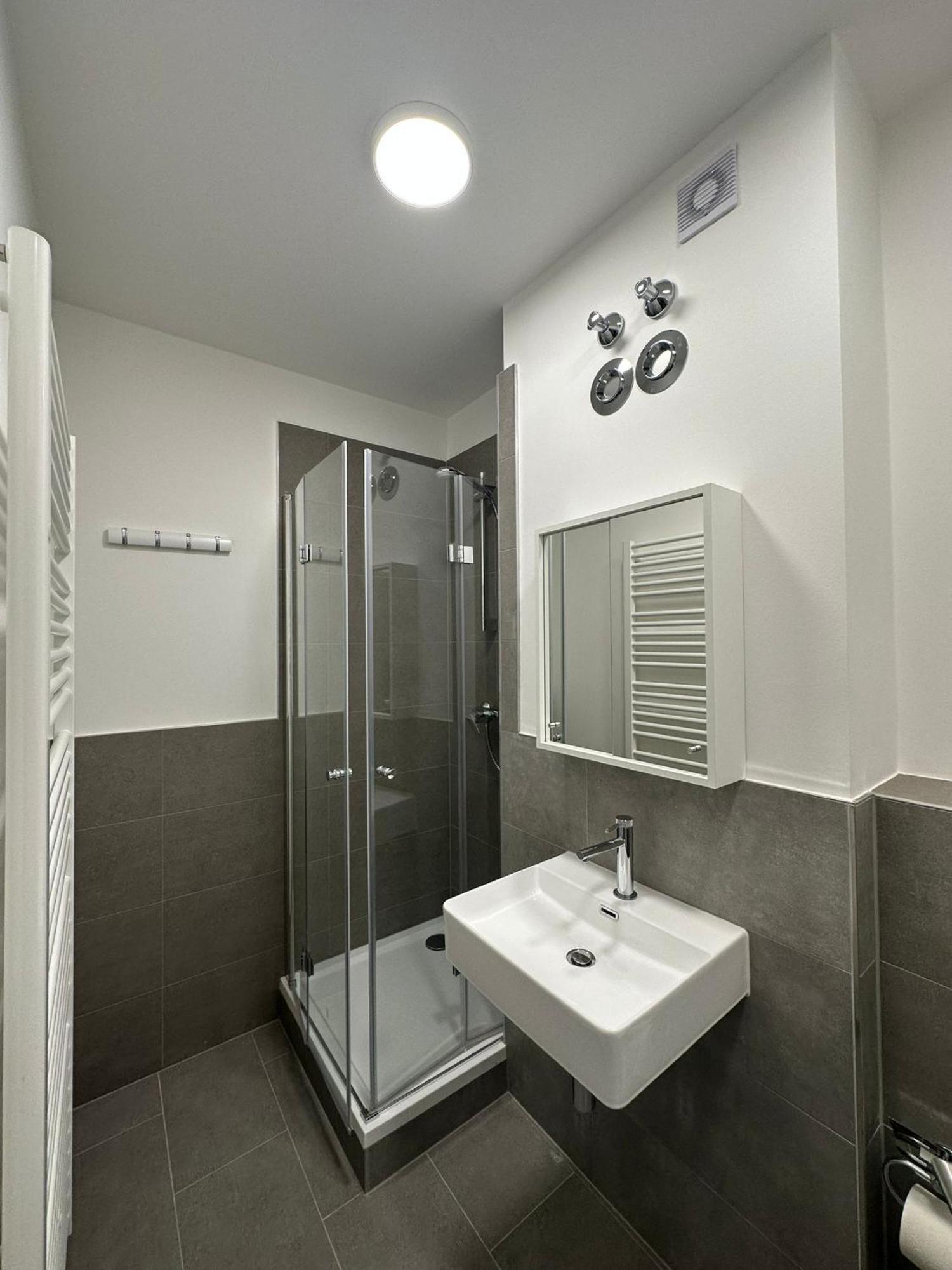 Ar Living Frankfurt Koenigsteinerstr Apartment *